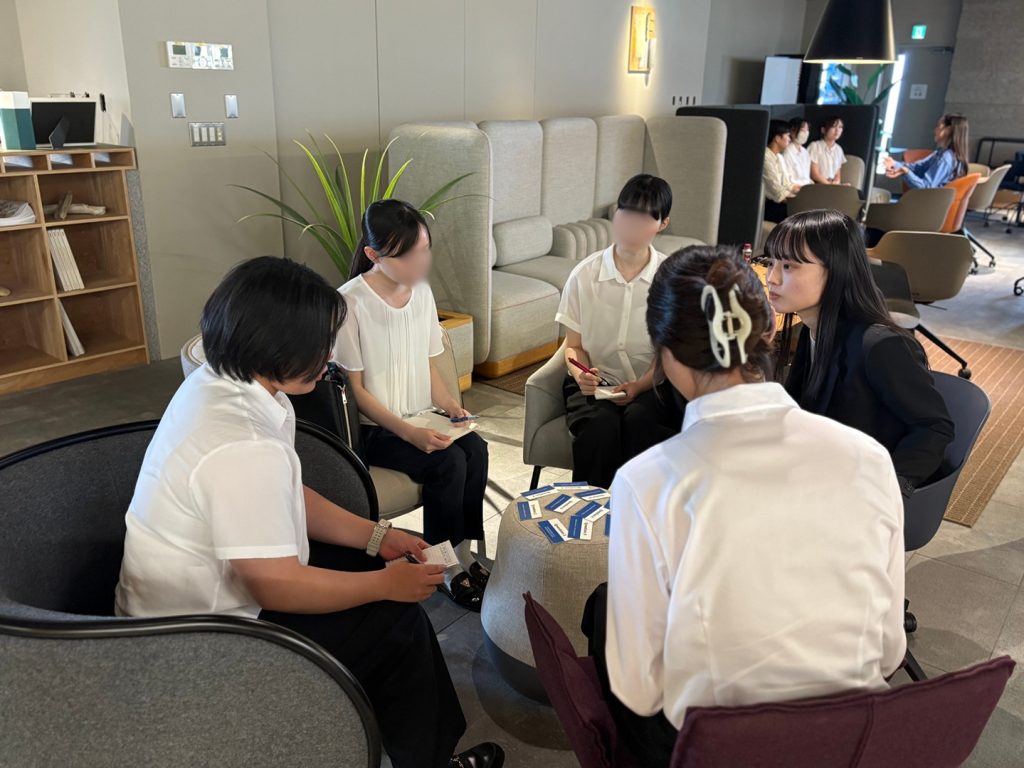 若手社員と学生による座談会